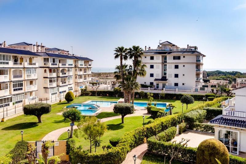 Apartamento Cerca De La Playa La Mata La Mata  Exterior photo